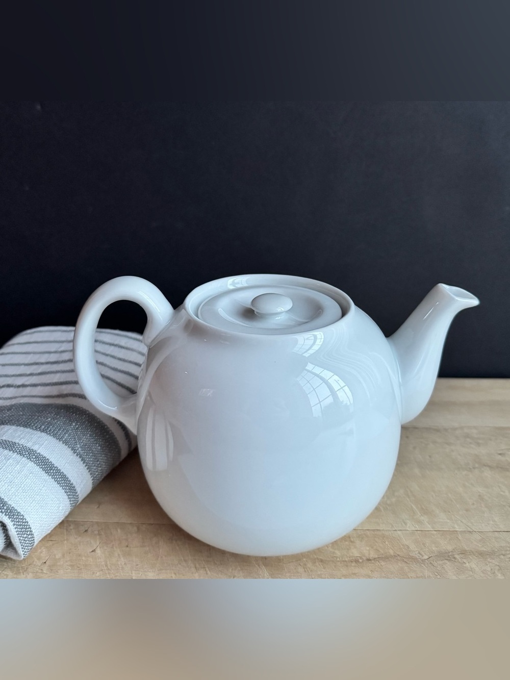 Vintage Pillivuyt French Porcelain 4-cup (1 qt) White Teapot